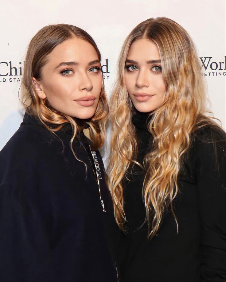 Mary-Kate & Ashley Olsen